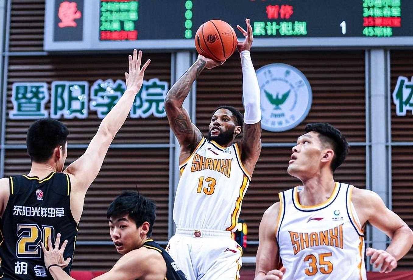 今晚巴塞罗那备战CBA季后赛，调整名单细节曝光，震撼外界，球队文化再被提及的简单介绍