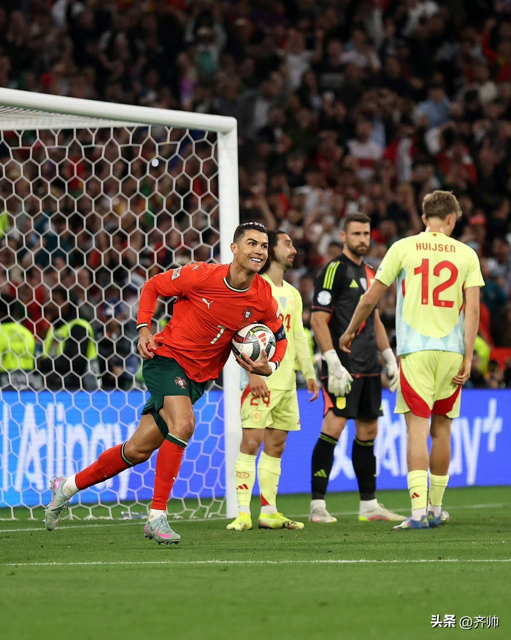  c罗在澳大利亚队比赛中突破纪录,大胜引发热议的是谁 